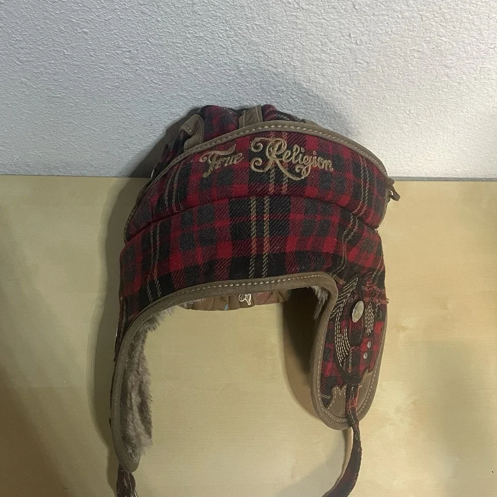 True Religion Men Plaid Trapper Hat Ear Flap Faux Fur Lined Red Black L/XL